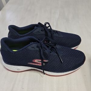 Women Skechers Navy and Pink Gogolf Shoes 7.5